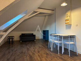  Appartement à louer 1 pièce 25 m²