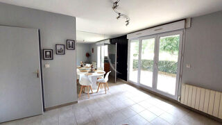  Appartement à louer 1 pièce 32 m²