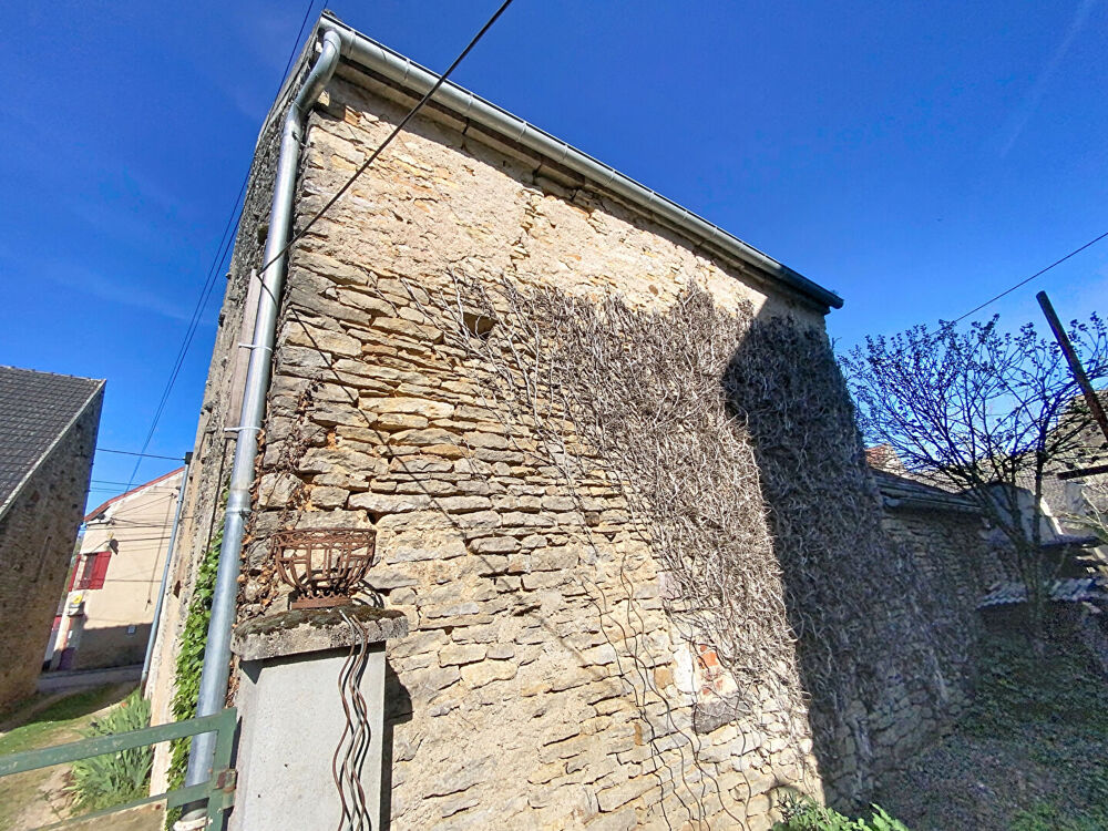 Maison Montillot 3 pièces 78,1m², 2 chambres, et dépendances