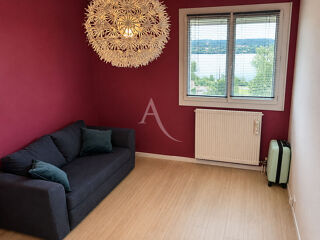  Appartement à louer 4 pièces 75 m²