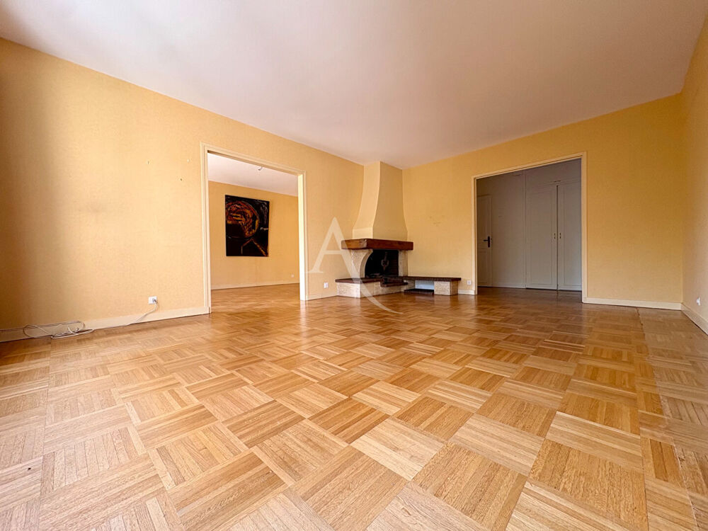 Appartement 5 pièce(s) 3 chambres à BURES SUR YVETTE