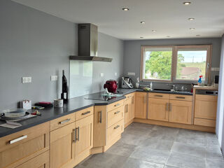  Maison � vendre 6 pi�ces 260 m�