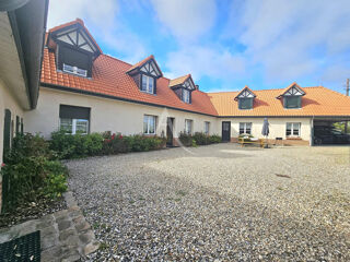  Maison  vendre 15 + pices 296 m