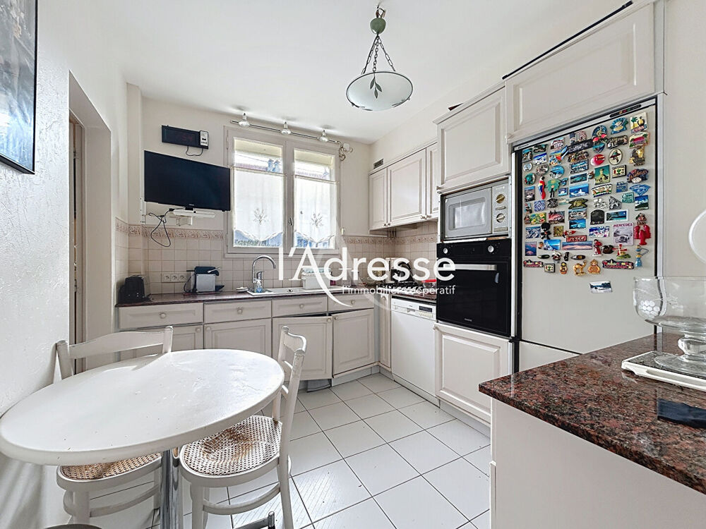 Maison 160 m² à rénover - Environnement verdoyant proche toutes commodités - Beau terrain