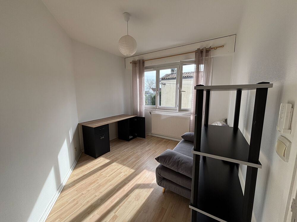 Location Appartement Appartement  MEUBLE 3 pièce(s) 67 m2 Bordeaux