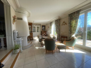  Maison à vendre 10 pièces 255 m²
