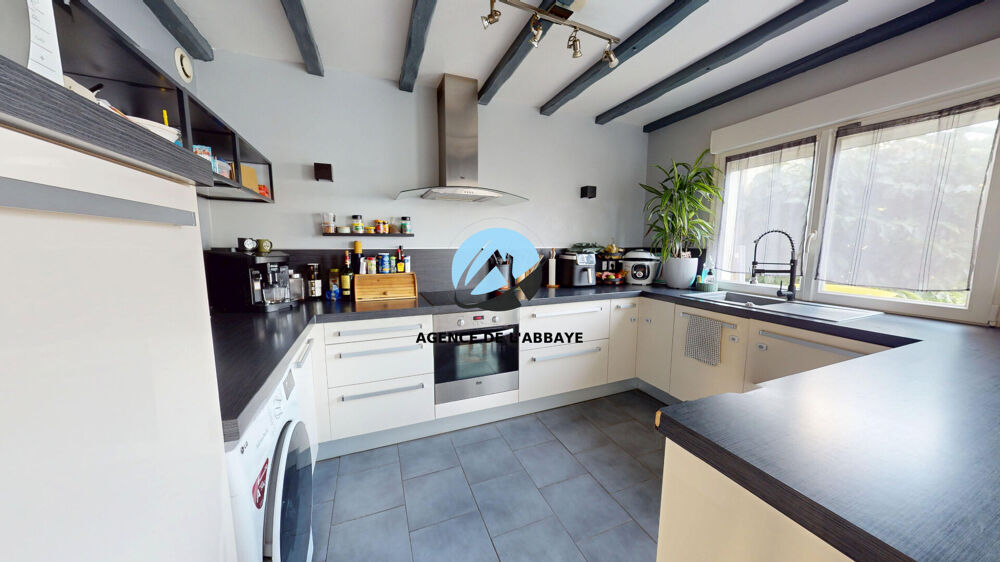 Vente Maison Maison 5 pièces avec garage à vendre à Epouville Epouville