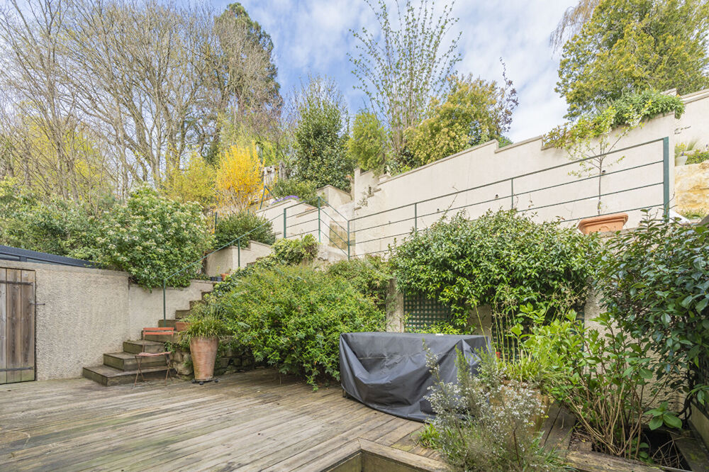 Appartement Garches 4 pièces 101,50 m2 en duplex avec terrasse et jardin