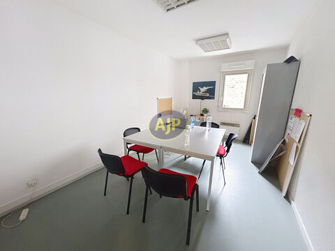   Local d'activité Merignac 4 pièce(s) 62.17 m2 