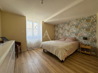  Appartement à louer 4 pièces 85 m²