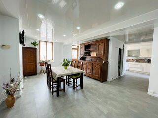  Maison  vendre 7 pices 175 m