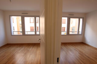 Appartement à louer 3 pièces 63 m²