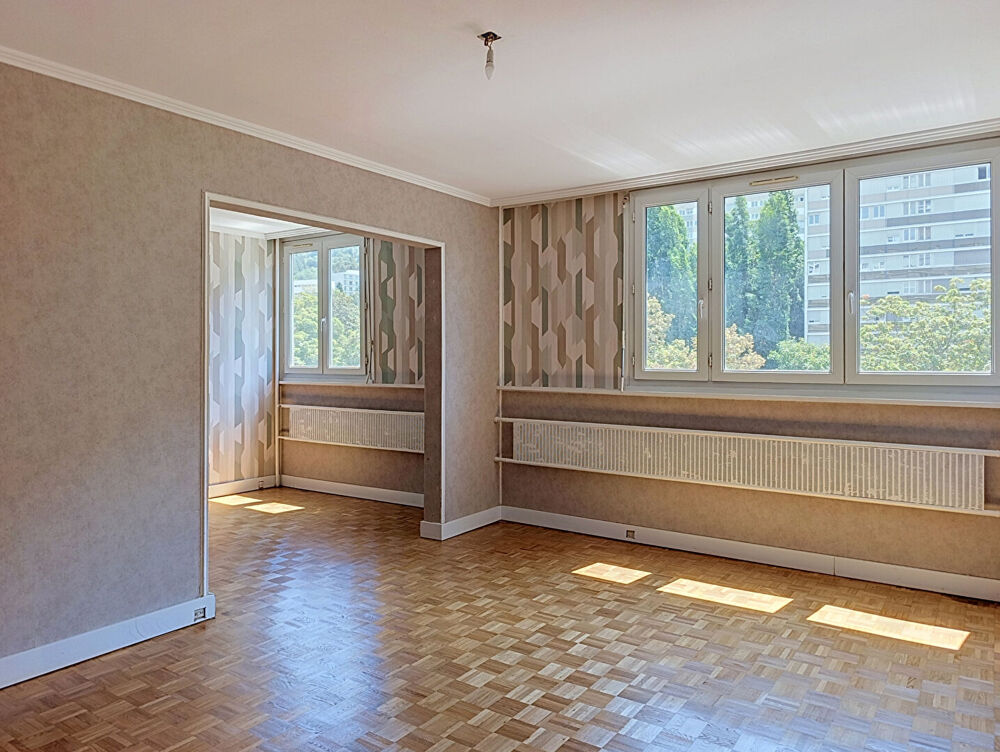 Vente Appartement EXCLUSIVITÉ - Saint-Étienne - Appartement T4 de 72,26 m² - 2/3 chambres - Lumineux - 5ème étage - Cave - Stationnement collectif Saint etienne
