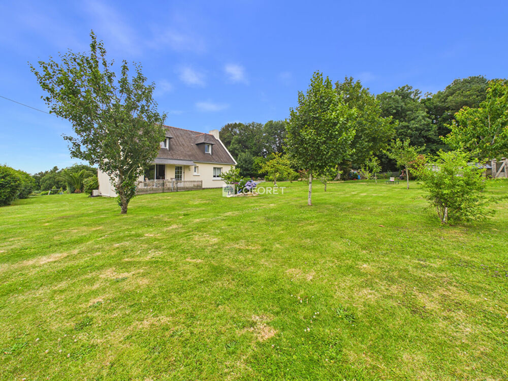 Vente Maison Maison PEUMERIT 7 Pièces 269 m² Peumerit