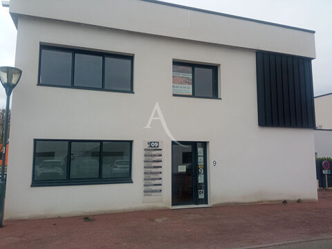 Challans, Bureaux/Local à louer de 14 m² 315 85300 Challans