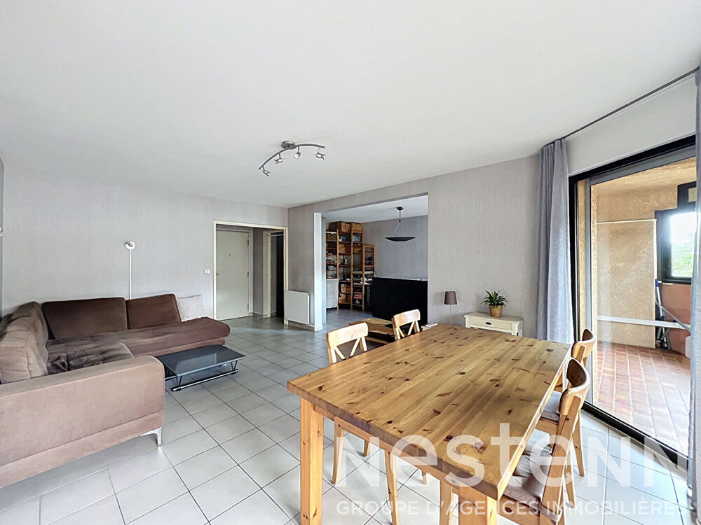 Vente Appartement Appartement Salon De Provence 4 pièce(s) 104 m2, garage, cave et place de parking privative Salon de provence