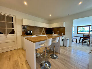  Maison � vendre 8 pi�ces 220 m�