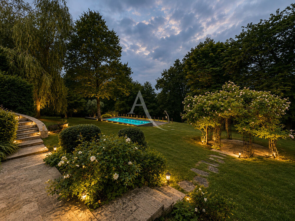 Vente Maison MAISON DE CHARME AVEC PARC ET PISCINE  AUX PORTES DE TOURS Reugny