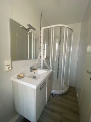  Appartement à louer 2 pièces 40 m²
