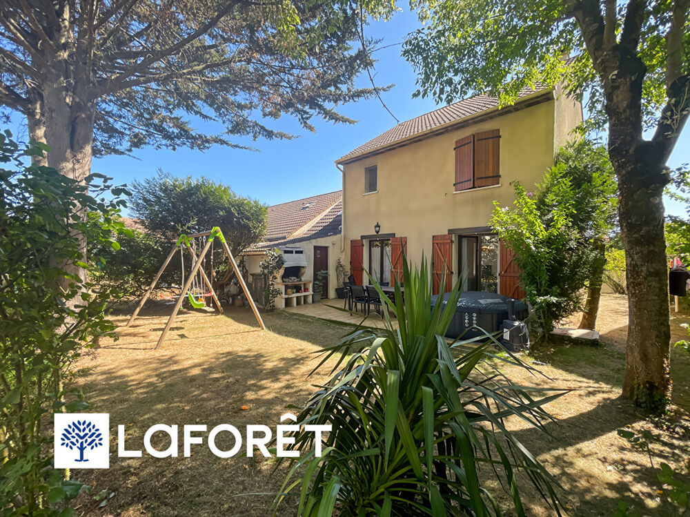 Maison traditionnelle 6 pièces à vendre à Sainte Geneviève des Bois - Réf 9159