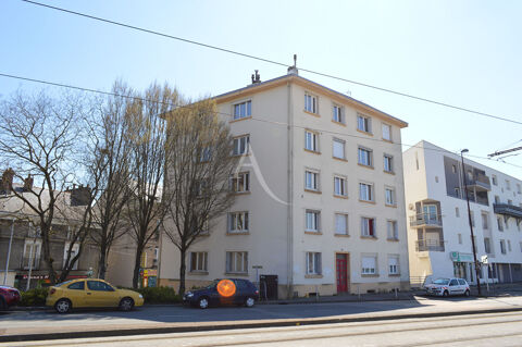 Appartement Nantes 3 pièce(s) 52.82 m2 128500 Rez (44400)