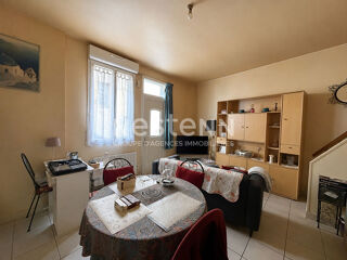  Immeuble à vendre 5 pièces 