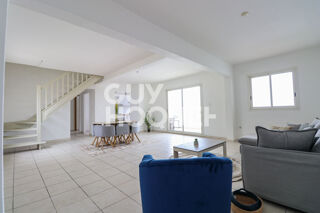  Appartement � vendre 5 pi�ces 151 m�