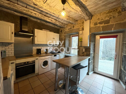   Maison meublée avec une Cour et une remise Maison - 3 pièce(s) - 56 m²