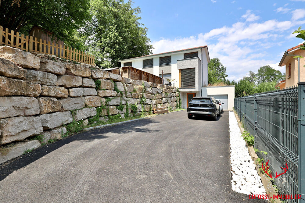 Villa d'architecte contemporaine avec piscine