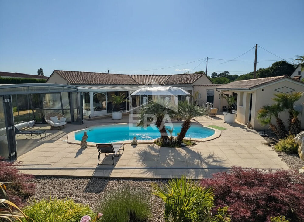 Maison 7 pièces 36 m² · à Saint Front de Pradoux · 36 m² · 449 000 €