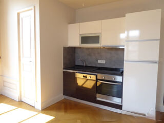  Appartement à louer 1 pièce 46 m²