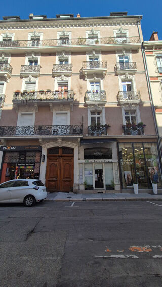  Appartement � vendre 4 pi�ces 115 m�