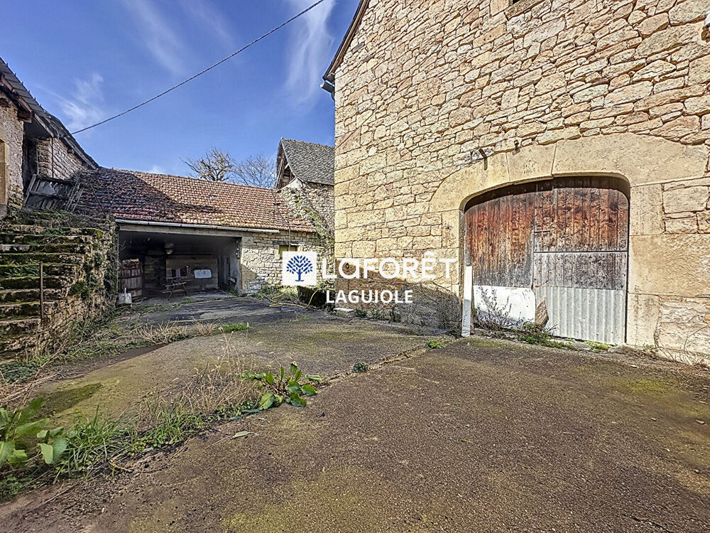 Corps de ferme 309 m² Coubisou