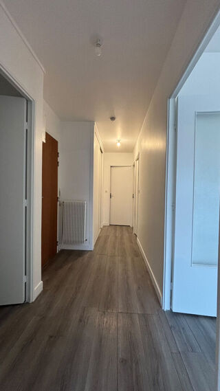  Appartement à louer 3 pièces 58 m²