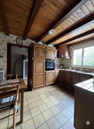  Maison  vendre 10 pices 279 m