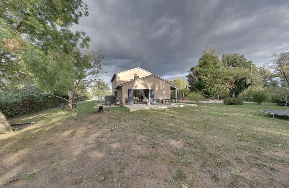 Vente Maison Maison à Montauban secteur VERLHAGUET 9 pièce(s) 165 m2 Lacourt saint pierre