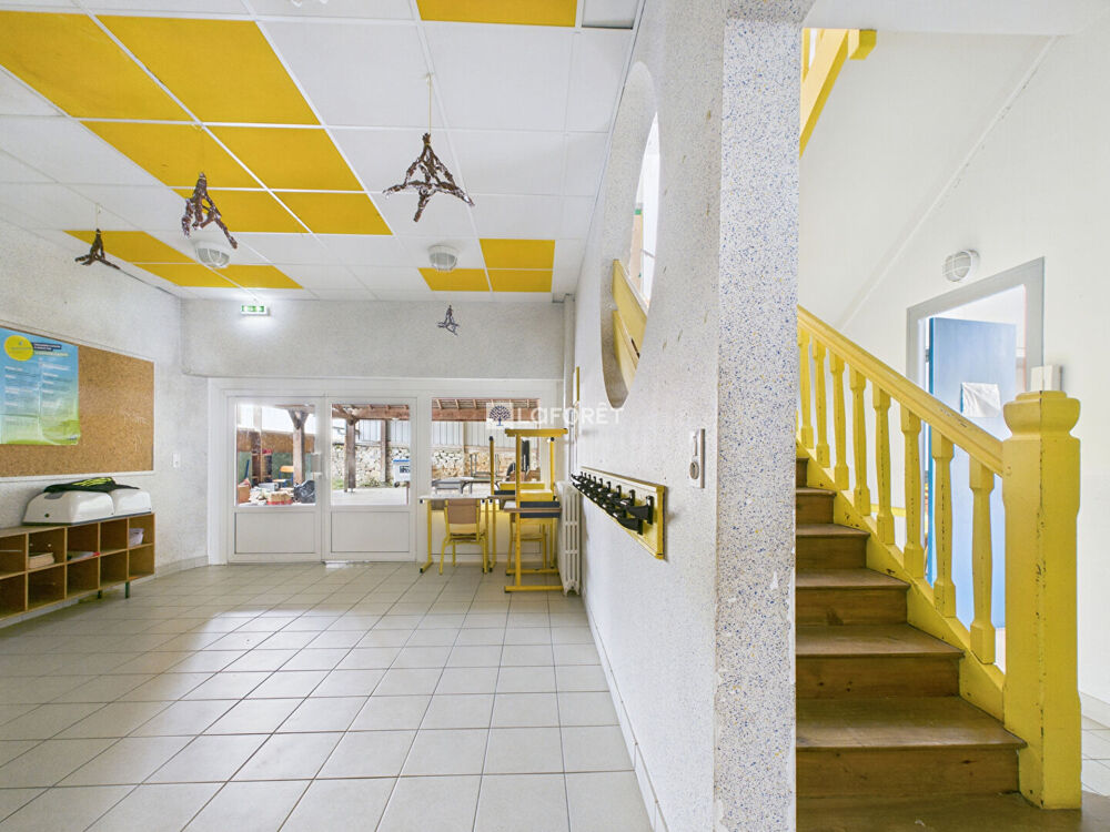 Ancienne école Chateauneuf Du Faou 18 pièce(s) 585.81 m2