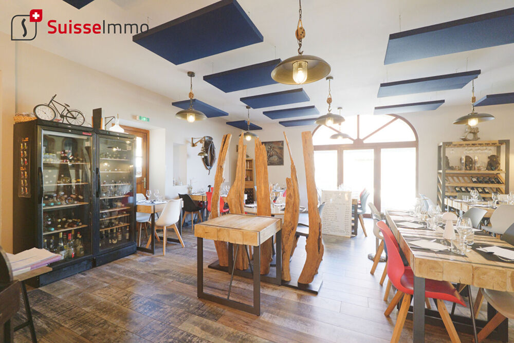 Murs + appartement T5 (+ possibilité fonds restaurant + Licence 4)