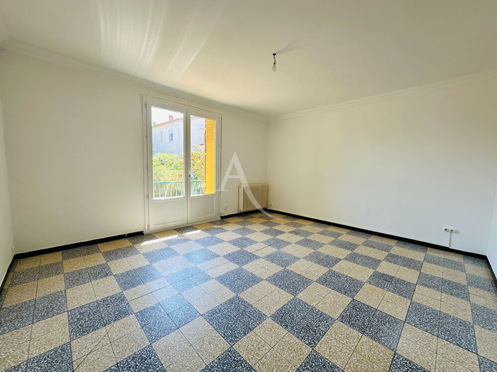 APPARTEMENT 3 CHAMBRES AVEC GARAGE INDIVIDUEL ET JARDIN COMMUN