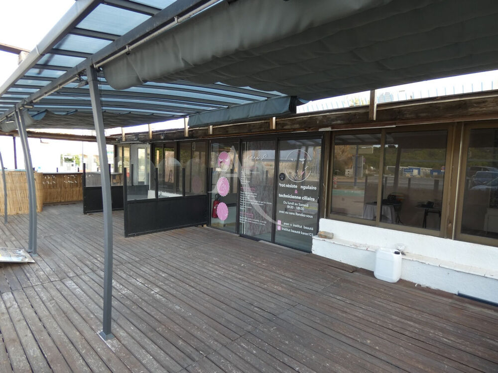   Saint Pierre le mer, Local commercial avec grande terrasse Saint pierre la mer