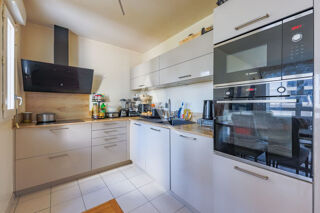 Vente Appartement Romainville - Place du Marché | 4 pièces, balcon et parking double Romainville
