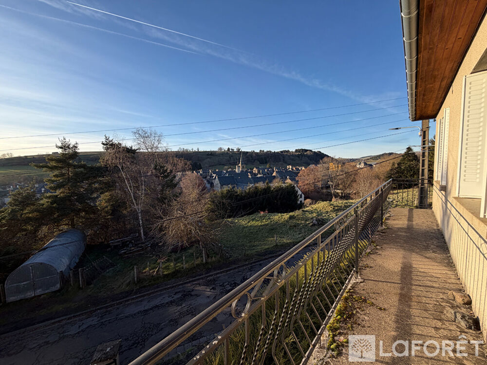 Maison Allanche 4 pièce(s) 101 m2