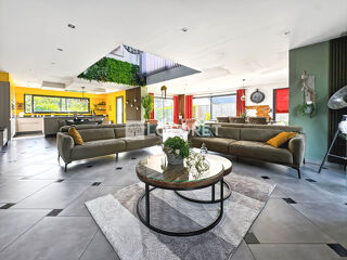  Maison � vendre 9 pi�ces 295 m�