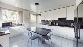  Maison  vendre 9 pices 285 m