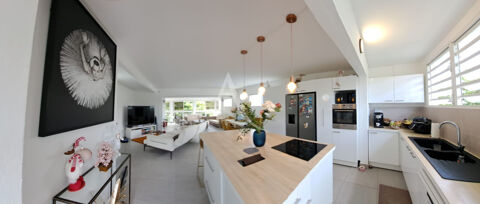   EXCLUSIF: Villa � Didier-Cluny Fort De France 5 pi�ce(s) avec piscine. Maison - 5 pi�ce(s) - 167 m�