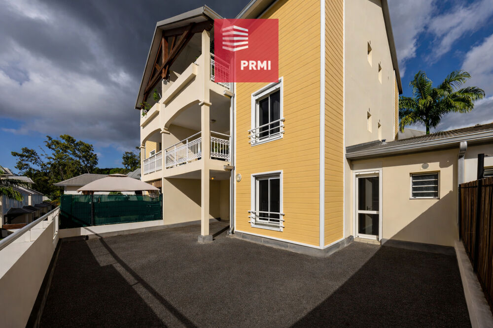 LA MONTAGNE : T4 de plain-pied avec terrasse, jardin et piscine dans la résidence
