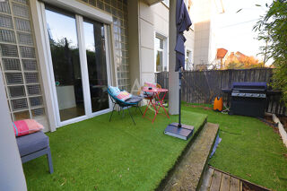  Appartement à louer 3 pièces 86 m²