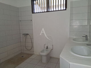  Maison à louer 5 pièces 127 m²