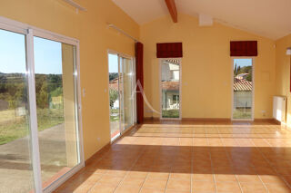  Maison à louer 6 pièces 142 m²