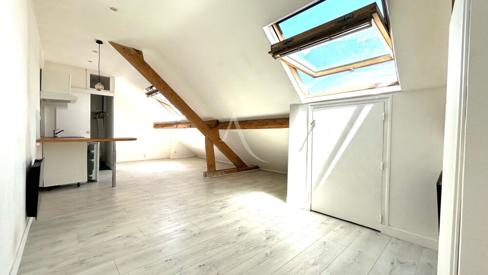Appartement Nantes 1 pièce(s) 20.31 m2 CARREZ et 35,32 m² au sol